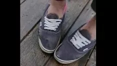 Abspielen Tolle, abgenutzte, heruntergekommene Vans