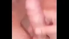播放 已婚男人为他的女孩手淫