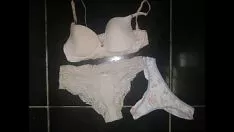 تشغيل هدية Cdzinhalimasp مع مجموعة ecru المحصنة من Ato a less Rangeandra Casada24012022