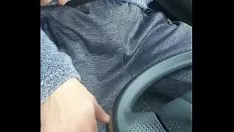 تشغيل تبول في شاحنة