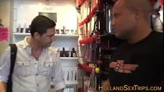 Oynat Hollandalı sürtük cezbeder ve iğne yapmak sözlü alır