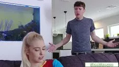 चलाएँ सींग का बना हुआ सीढ़ियाँ assfucked द्वारा उसके treadbro