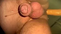 Putar Precum tetesan dari mesin sederhana yang lambat, fuck pulpget offman1000