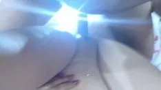 Reproducir Infló sus piernas, ella gritó