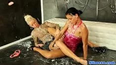 चलाएँ Bukkake Ariled Eurobabys scissoencircle