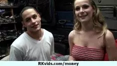 Redare Banii vărsă boabele - înregistrare video porno 11