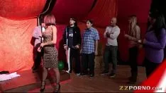 تشغيل اثنين من عاهرات البطن نورا نوير وسبيدويل avluv نائب الرئيس التبديل