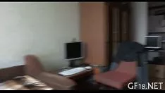 Putar Bung duduk dan menatap