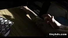 चलाएँ सुंदर किशोर किटी-कैट जेसा रोड्स 6 91