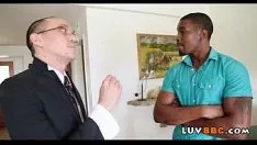 Reproduzir Alguém adolescente experimenta um grande galo negro 14 81