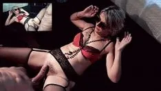 Redare Matură superbă - futută cu creampie pe canapea - pula mare păsărică păroasă.