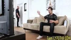 播放 淫荡的青少年屄性交后吸和中风刑警