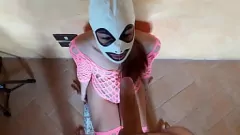 Riproduci Compilation di gole profonde latine: piccola troia prende un grosso cazzo in bocca