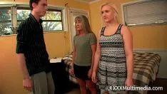 Oynat Kadın kişi hazırlık sırtı anne leilani lei ve kardeş fifi foxx