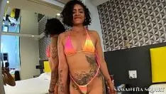 Jouer Thomas morena linda et gostosa inarticulé et goswhistle cadeau kitty-cat et cuzinho vrai appétissant | enregistrement vidéo de cire sur x-red